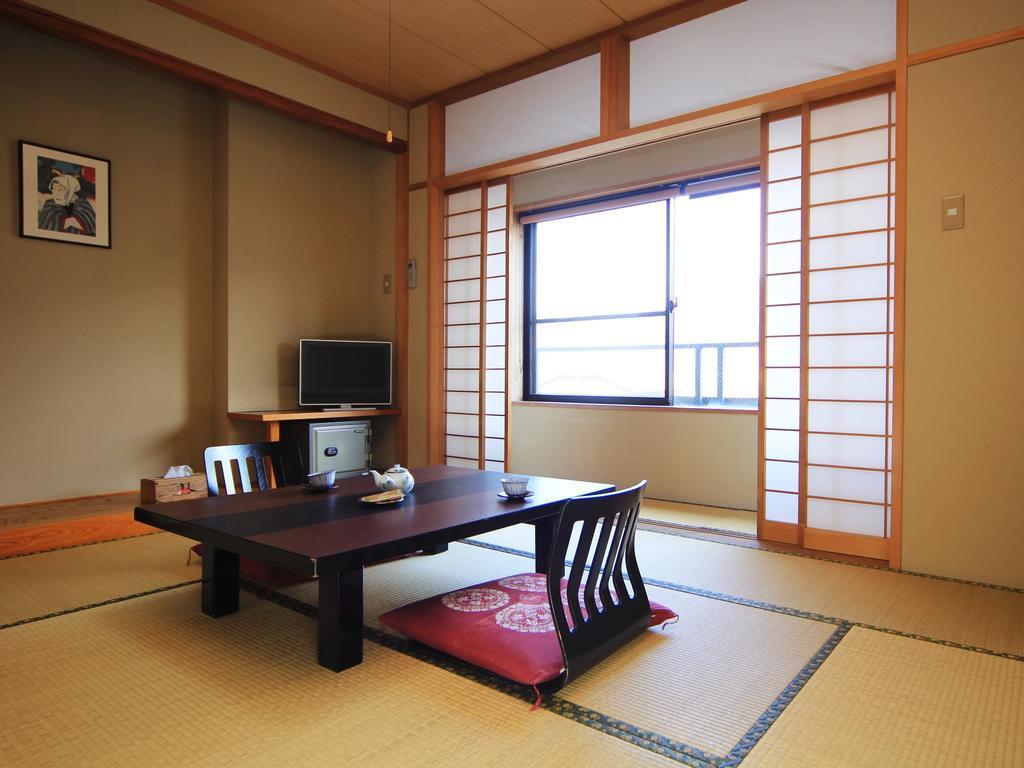 Asahi Club Hotel Chikuma Bagian luar foto